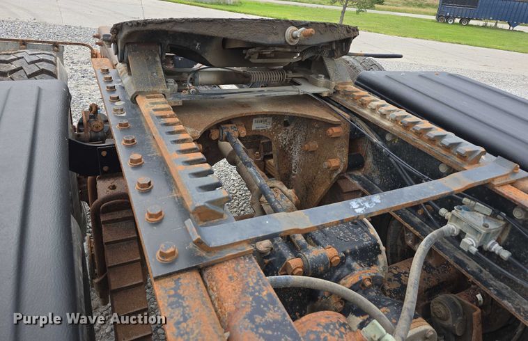 image for item DR3910 1990 Mack RD690S semi truck