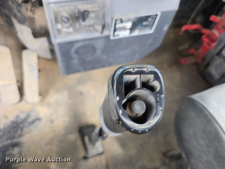 image for item DR3910 1990 Mack RD690S semi truck