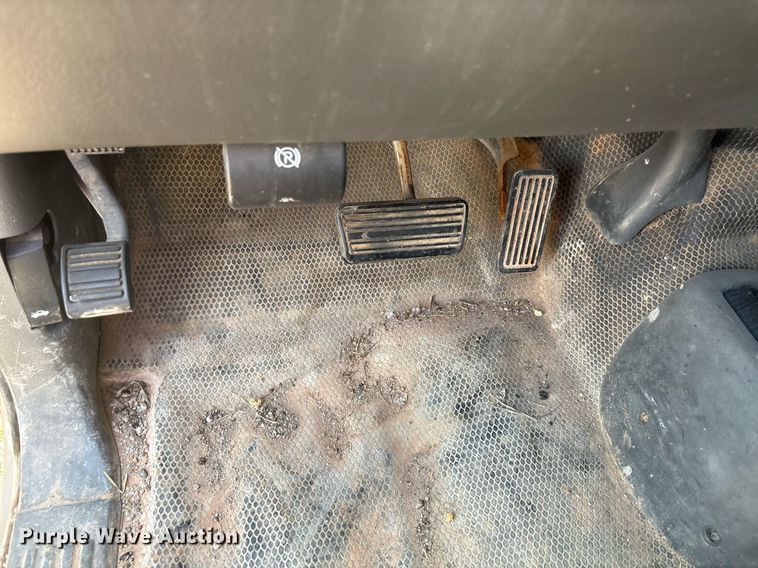 image for item DT6684 2005 GMC Sierra Ext. Cab pickup truck