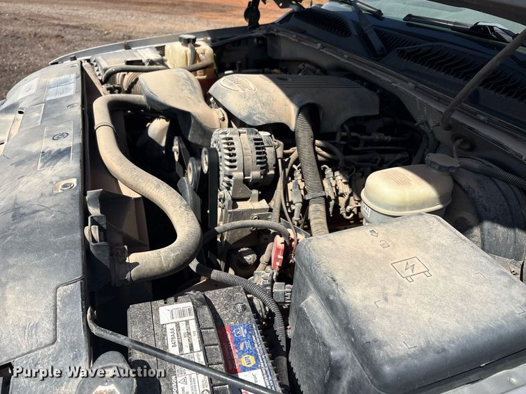 image for item DT6684 2005 GMC Sierra Ext. Cab pickup truck