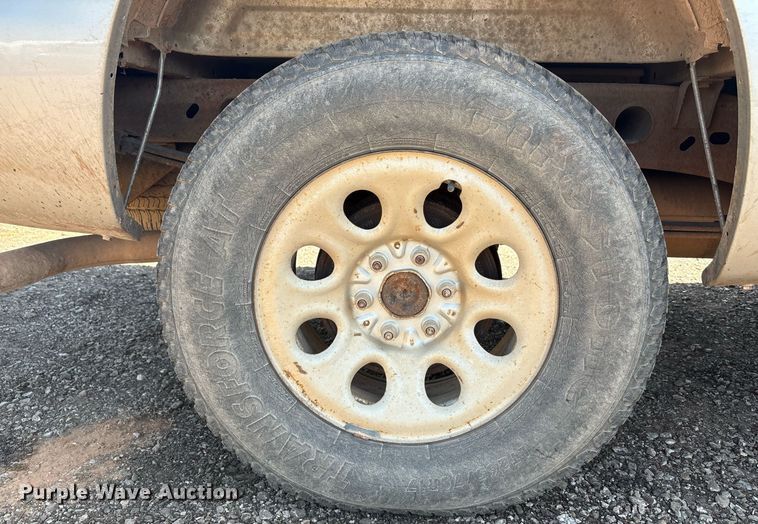 image for item DT6684 2005 GMC Sierra Ext. Cab pickup truck