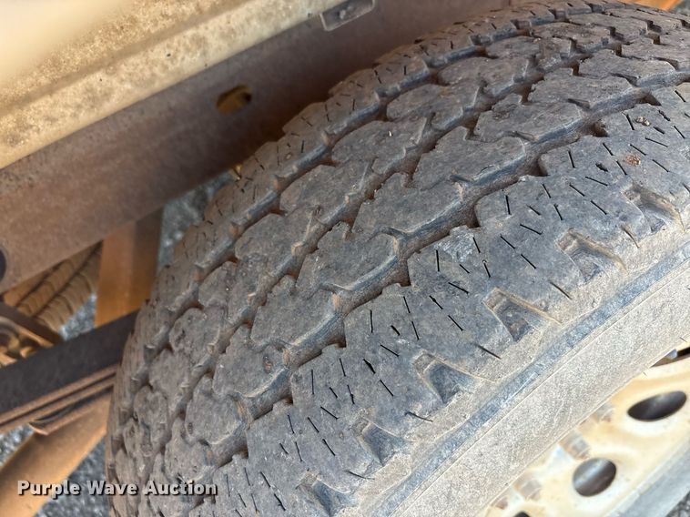 image for item DT6684 2005 GMC Sierra Ext. Cab pickup truck