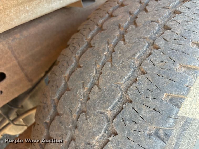 image for item DT6684 2005 GMC Sierra Ext. Cab pickup truck