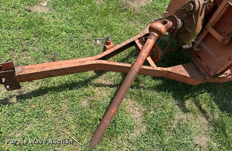 image for item DU9297 United Farm Tools 758 feed grinder/mixer