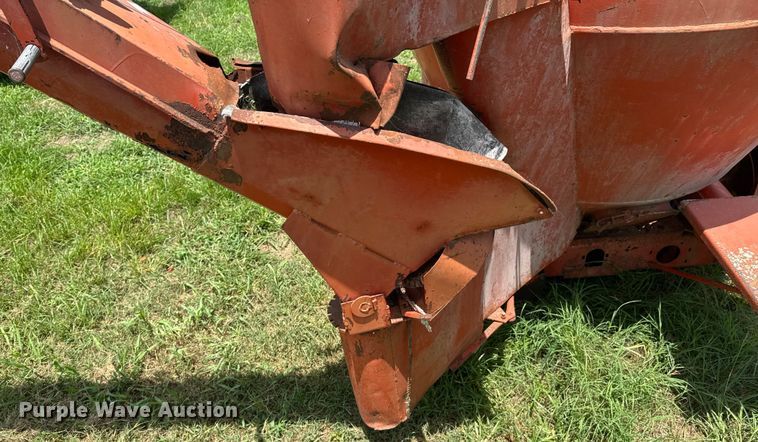 image for item DU9297 United Farm Tools 758 feed grinder/mixer