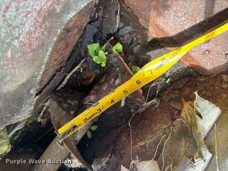 image for item DU9297 United Farm Tools 758 feed grinder/mixer