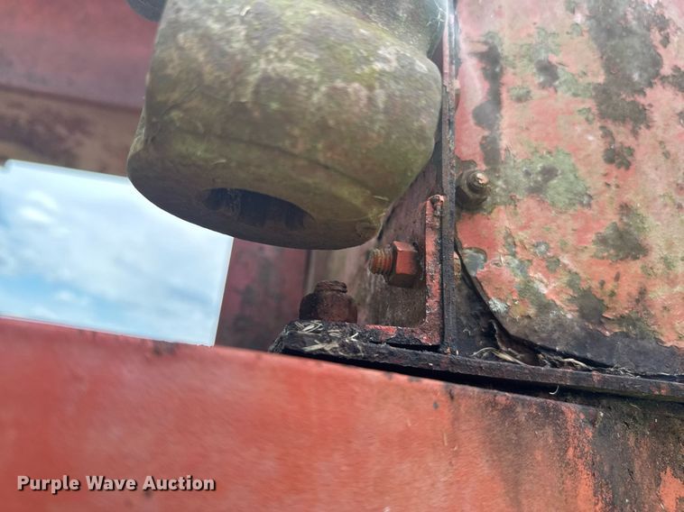 image for item DU9297 United Farm Tools 758 feed grinder/mixer