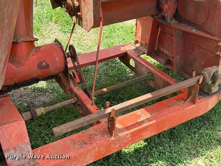 image for item DU9297 United Farm Tools 758 feed grinder/mixer