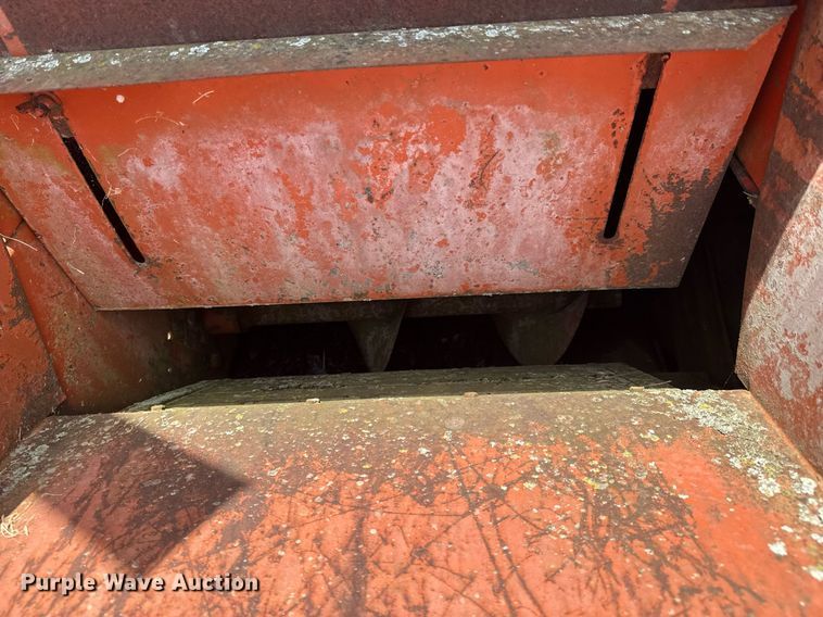 image for item DU9297 United Farm Tools 758 feed grinder/mixer