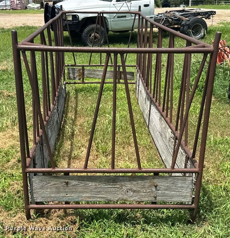 image for item DU9298 Hay feeder