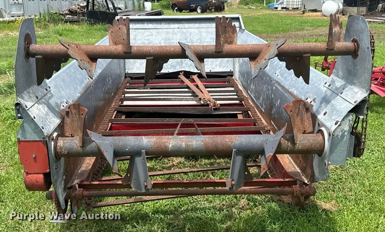 image for item DU9300 AGCO 3722 manure spreader