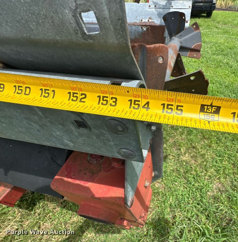 image for item DU9300 AGCO 3722 manure spreader