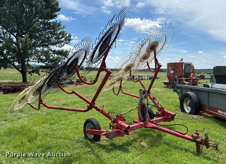 image for item DU9301 Tonutti hay rake