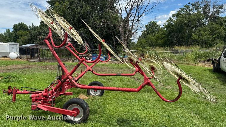 image for item DU9301 Tonutti hay rake