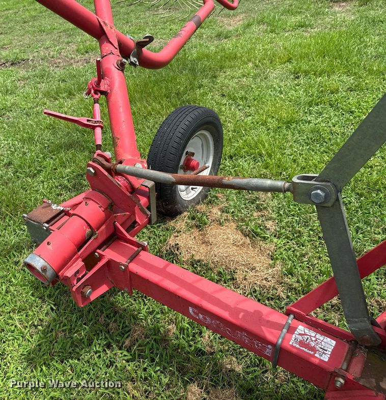 image for item DU9301 Tonutti hay rake