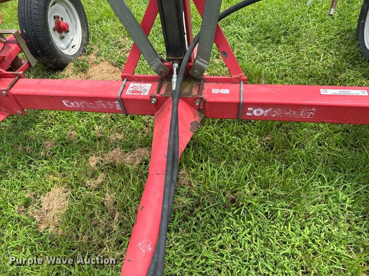 image for item DU9301 Tonutti hay rake