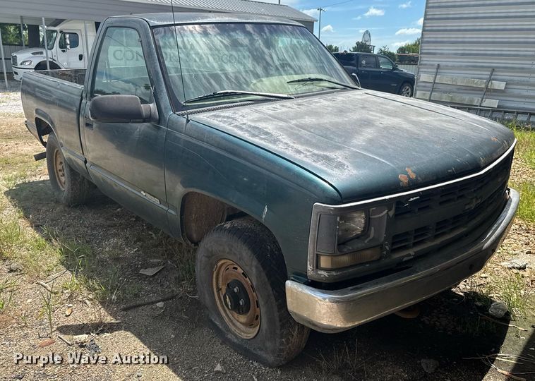 image for item DU9304 1995 Chevrolet K1500 pickup truck