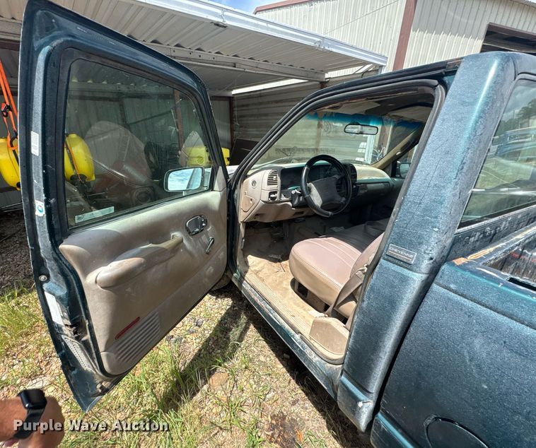 image for item DU9304 1995 Chevrolet K1500 pickup truck