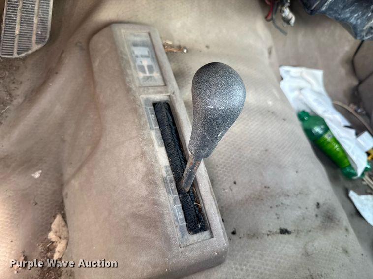 image for item DU9304 1995 Chevrolet K1500 pickup truck