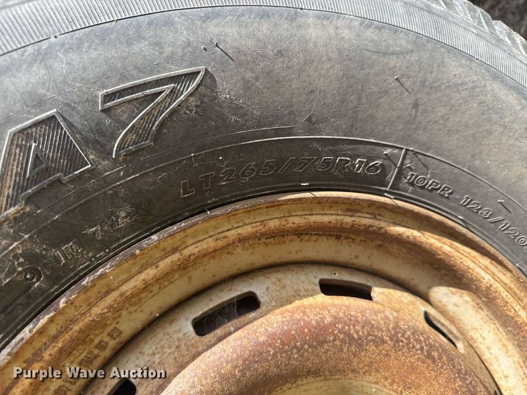 image for item DU9304 1995 Chevrolet K1500 pickup truck