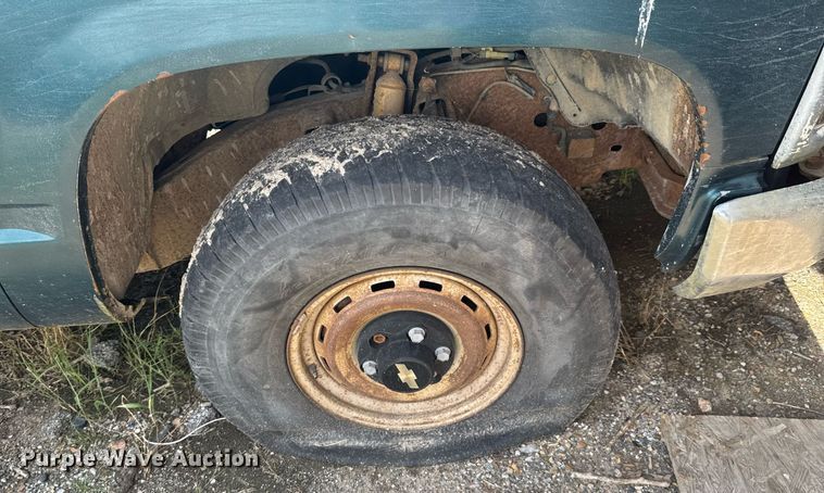 image for item DU9304 1995 Chevrolet K1500 pickup truck