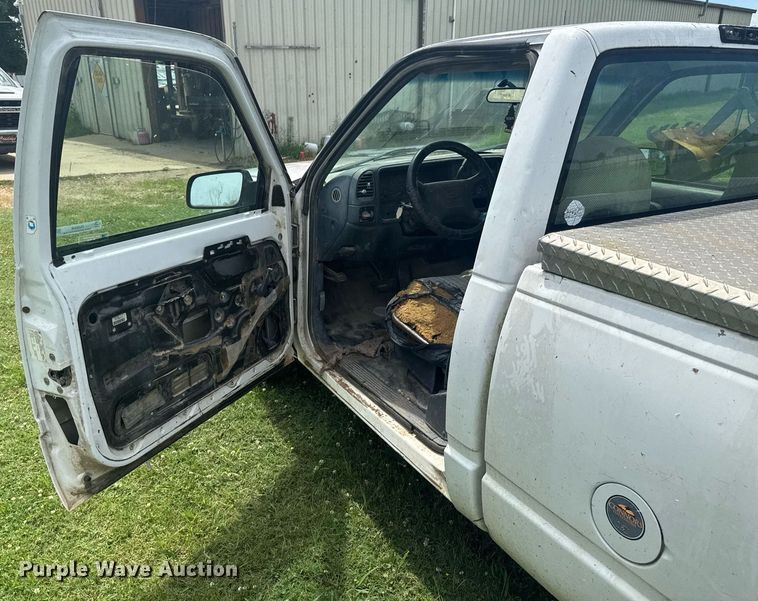 image for item DU9308 1998 Chevrolet C1500 pickup truck
