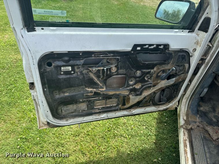 image for item DU9308 1998 Chevrolet C1500 pickup truck