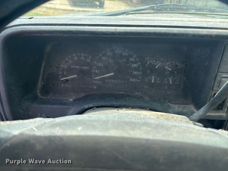 image for item DU9308 1998 Chevrolet C1500 pickup truck