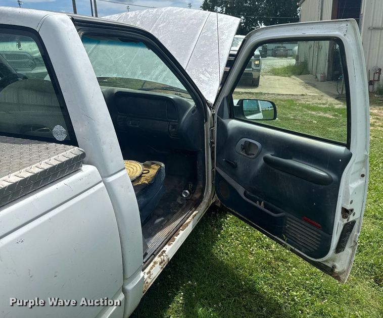 image for item DU9308 1998 Chevrolet C1500 pickup truck