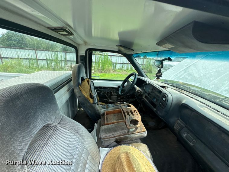 image for item DU9308 1998 Chevrolet C1500 pickup truck