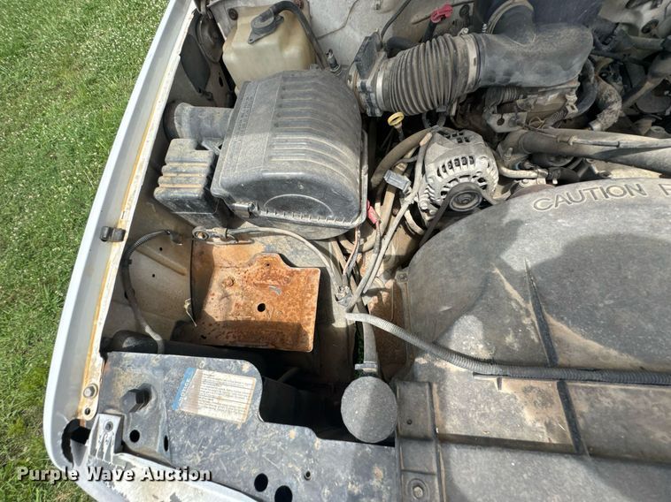 image for item DU9308 1998 Chevrolet C1500 pickup truck