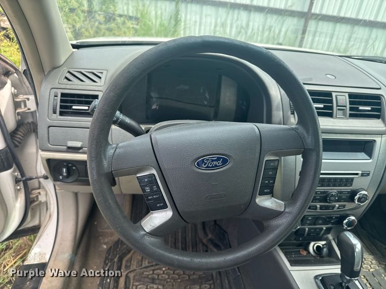 image for item DU9309 2010 Ford Fusion 