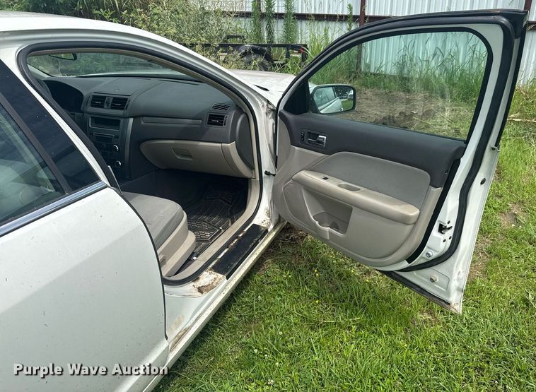 image for item DU9309 2010 Ford Fusion 