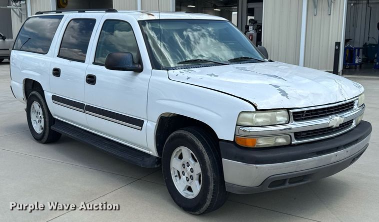 image for item DU9347 2004 Chevrolet Suburban 1500 SUV