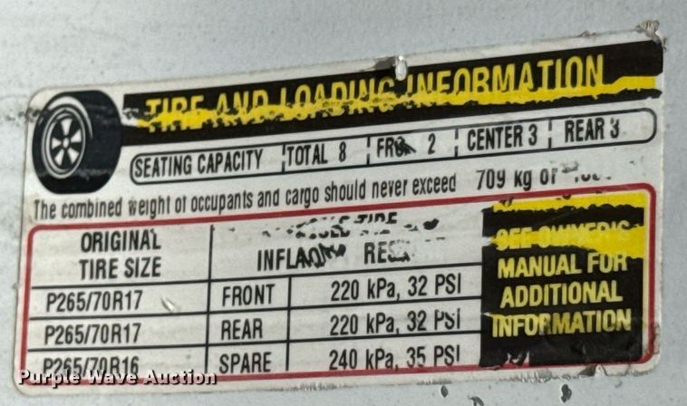 image for item DU9347 2004 Chevrolet Suburban 1500 SUV