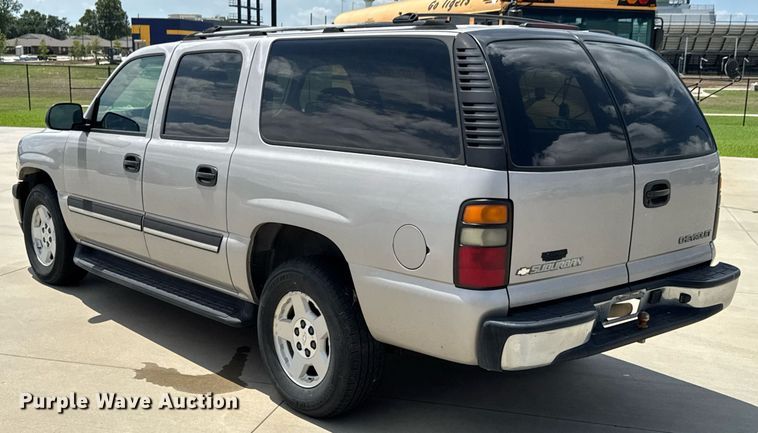 image for item DU9348 2004 Chevrolet Suburban 1500 SUV