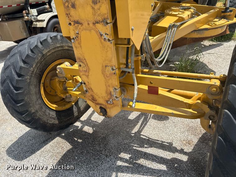 image for item DU9353 2014 Caterpillar 120M2 motor grader