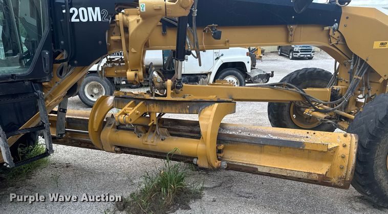image for item DU9353 2014 Caterpillar 120M2 motor grader