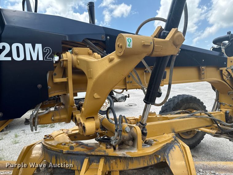 image for item DU9353 2014 Caterpillar 120M2 motor grader