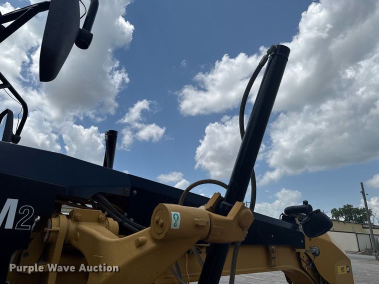 image for item DU9353 2014 Caterpillar 120M2 motor grader