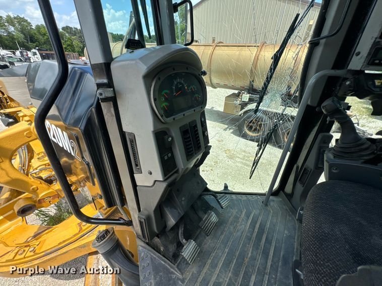 image for item DU9353 2014 Caterpillar 120M2 motor grader