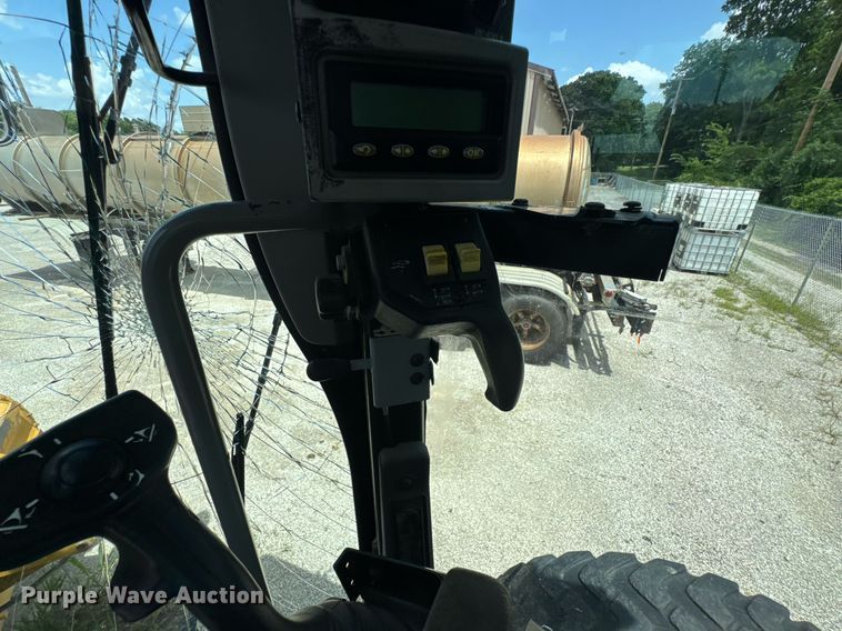 image for item DU9353 2014 Caterpillar 120M2 motor grader