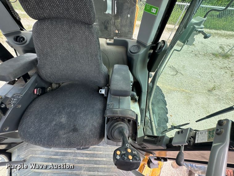 image for item DU9353 2014 Caterpillar 120M2 motor grader