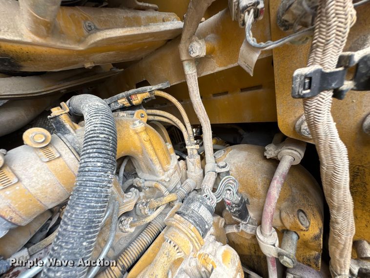 image for item DU9353 2014 Caterpillar 120M2 motor grader