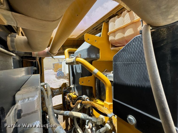 image for item DU9353 2014 Caterpillar 120M2 motor grader