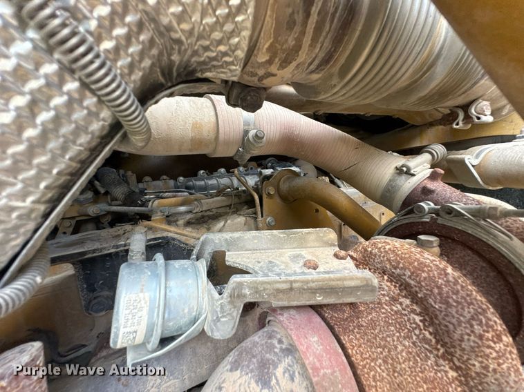 image for item DU9353 2014 Caterpillar 120M2 motor grader