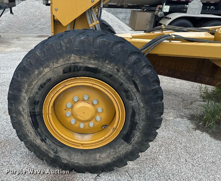 image for item DU9353 2014 Caterpillar 120M2 motor grader