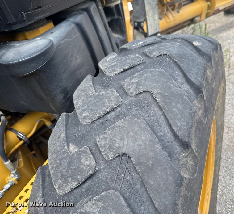 image for item DU9353 2014 Caterpillar 120M2 motor grader