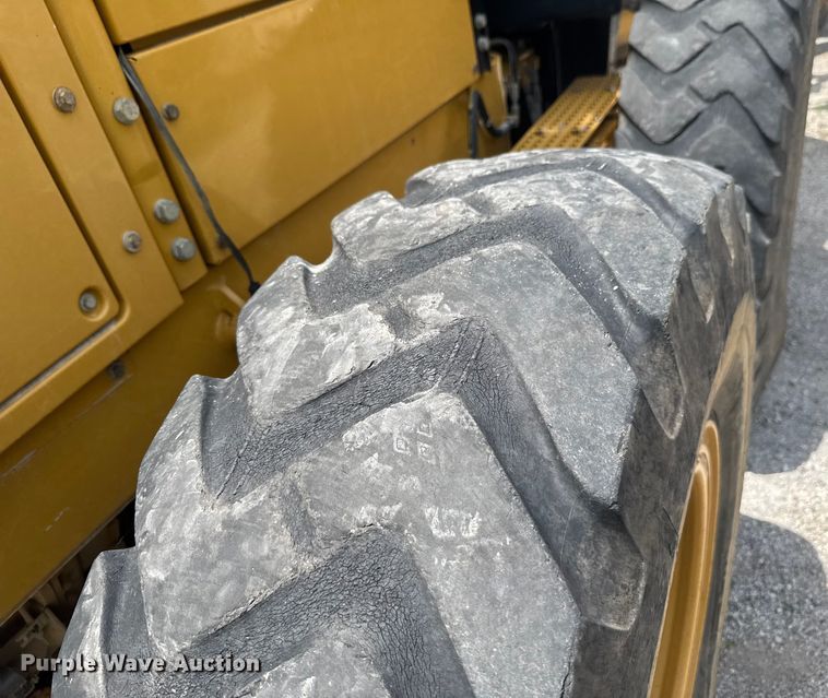 image for item DU9353 2014 Caterpillar 120M2 motor grader