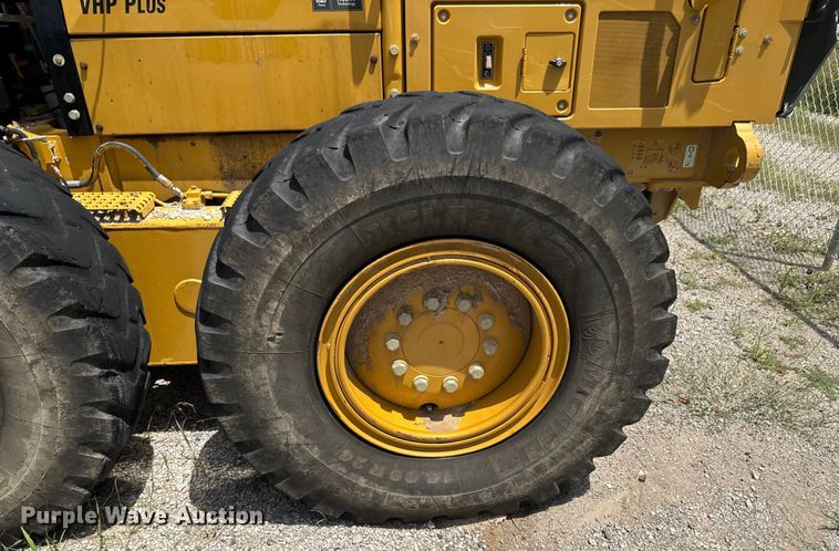 image for item DU9353 2014 Caterpillar 120M2 motor grader